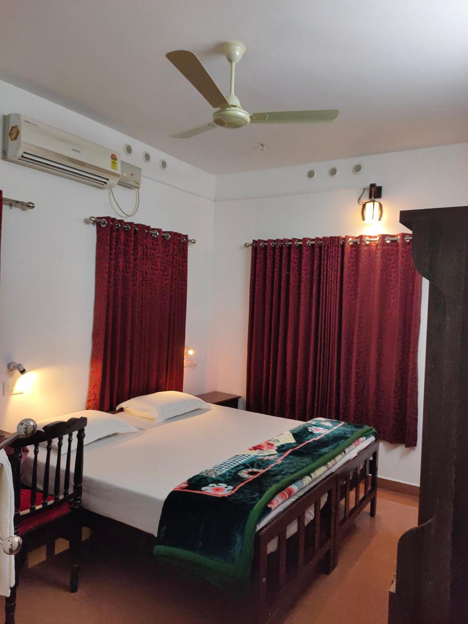 Kuttickattil Gardens Homestay Kottajam Kültér fotó